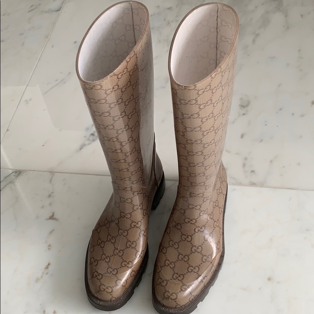 Authentic Gucci rain boots size 37